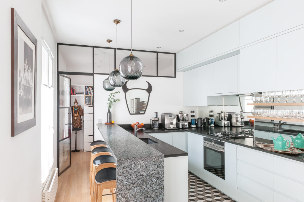 cuisine-blanc-noir-monochrome-honoré