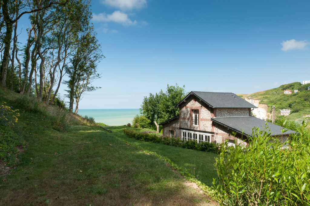 maison-vue mer-rénovation-normandie-falaise