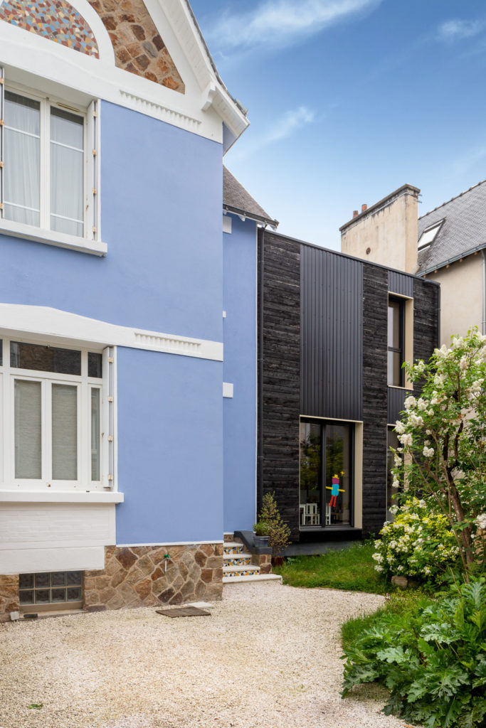 extension,bois,brulé,métal,noir,bleu,morbihan,JOINTO